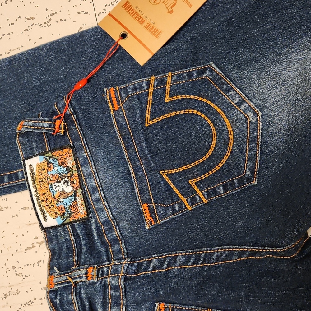 True Religion Dark Blue Distressed Billy Super T Slim Straight Leg Jeans BNWT - Picture 10 of 10